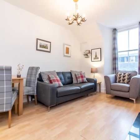 Ferienwohnung Bright And Cosy Flat At The Heart Of The Old Town EDI Exterior foto